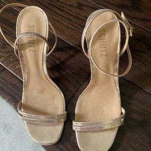 Schutz gold altina heel